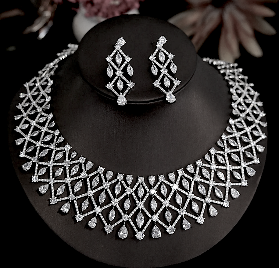 Glamour - Stunning, bridal simulated diamond crystal necklace set