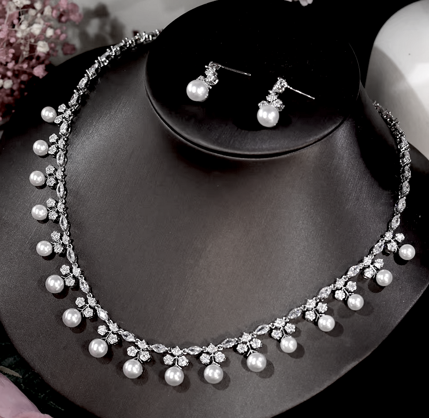 Willow - Timeless pearl bridal necklace set