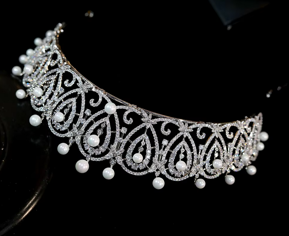 Princess Lorenza - Beautiful Crystal Pearl Wedding Tiara