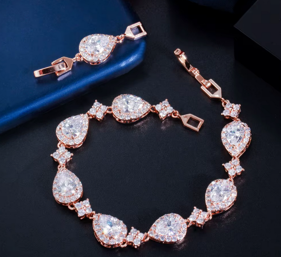 Bellissima - Rose gold crystal drop earrings