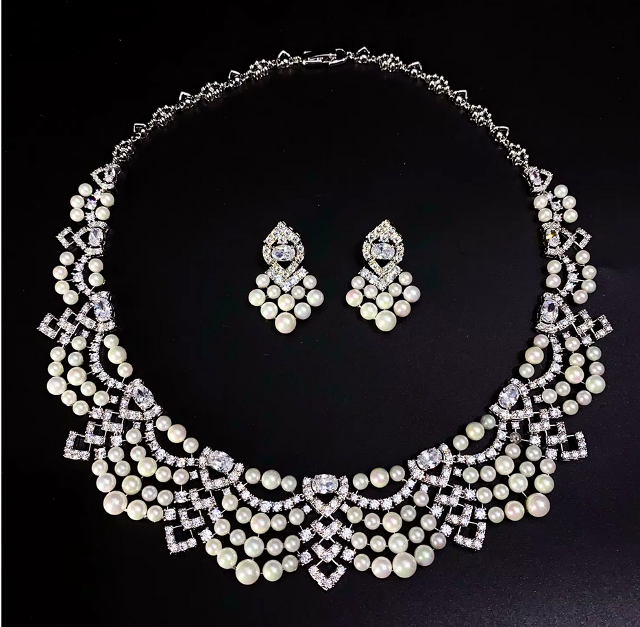 Vincenza  - Enchanting crystal and pearl bridal necklace set