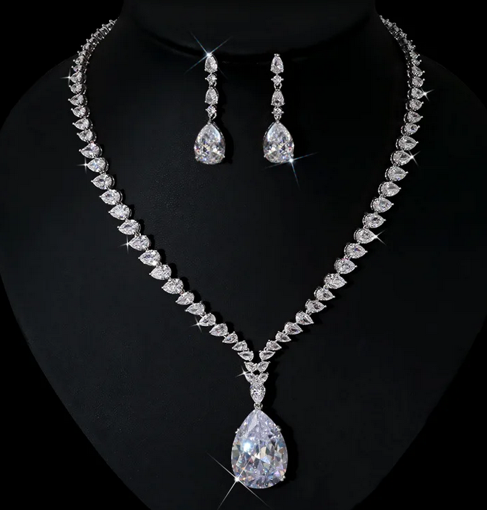 Stefania - Statement bridal necklace set