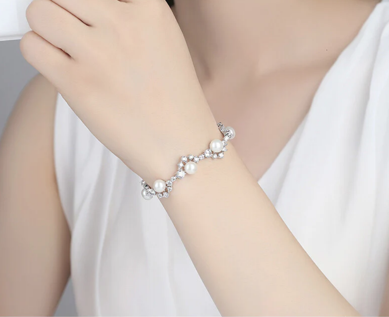 Willow - Timeless pearl bridal necklace set