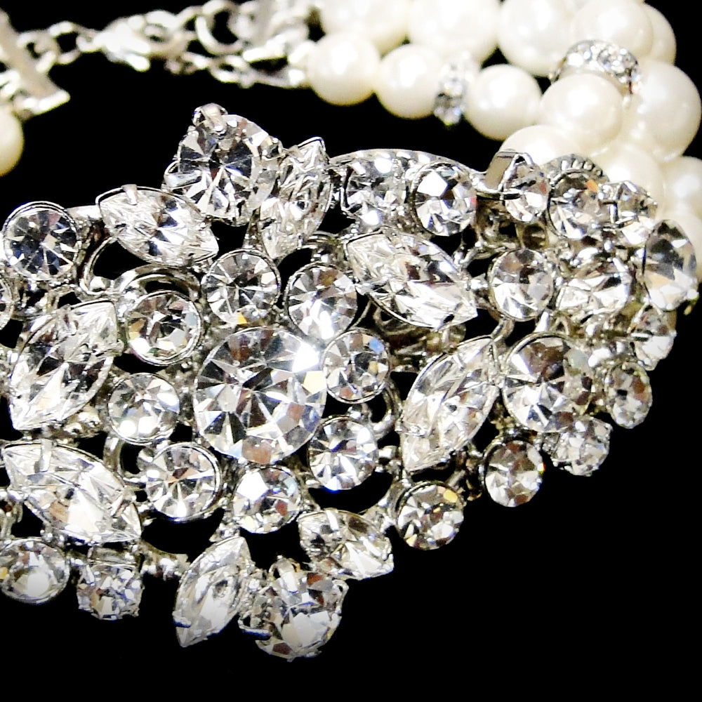 Zahra - Exquisite Wedding pearl bracelet