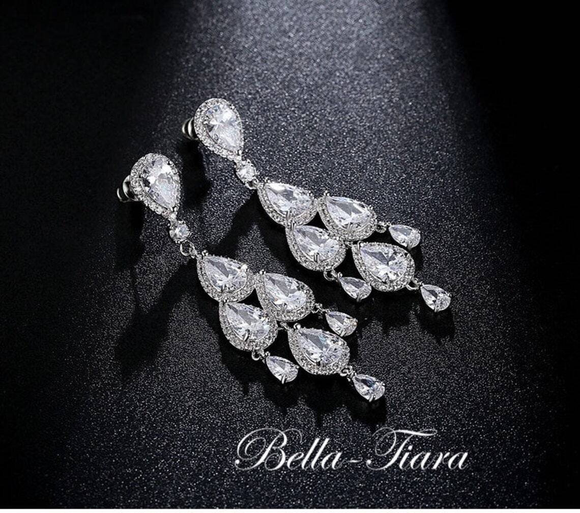 Amadea - Swarovski chandelier drop earrings