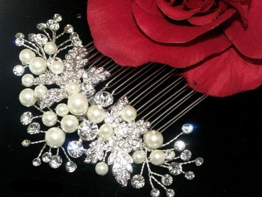 Summer - Romantic Crystal and pearl bridal hair comb