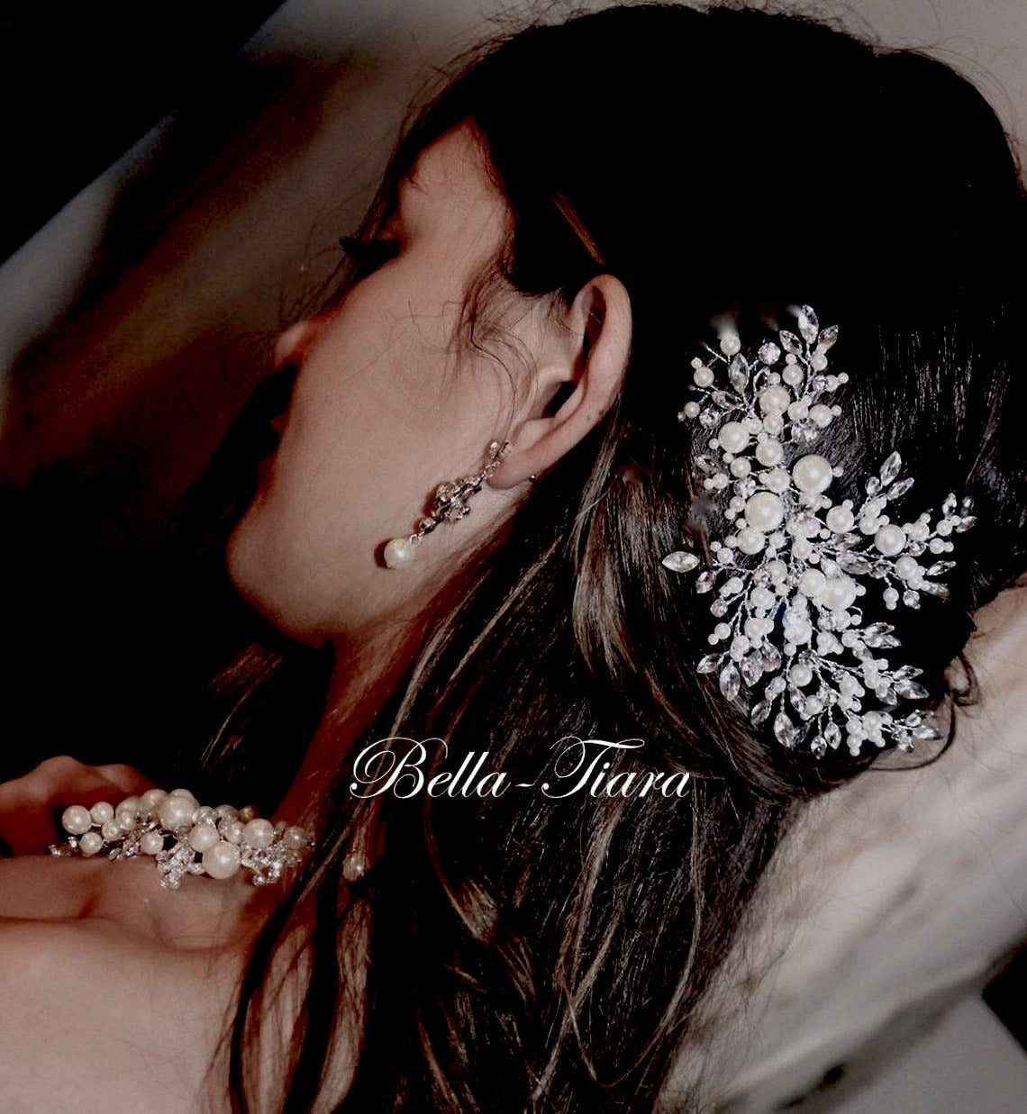 Pauletta - Pearl crystal wedding comb