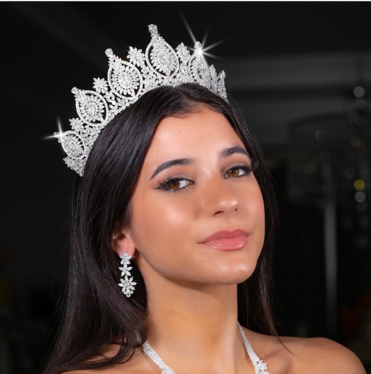 Antonia - Grand royal Crystal Tiara