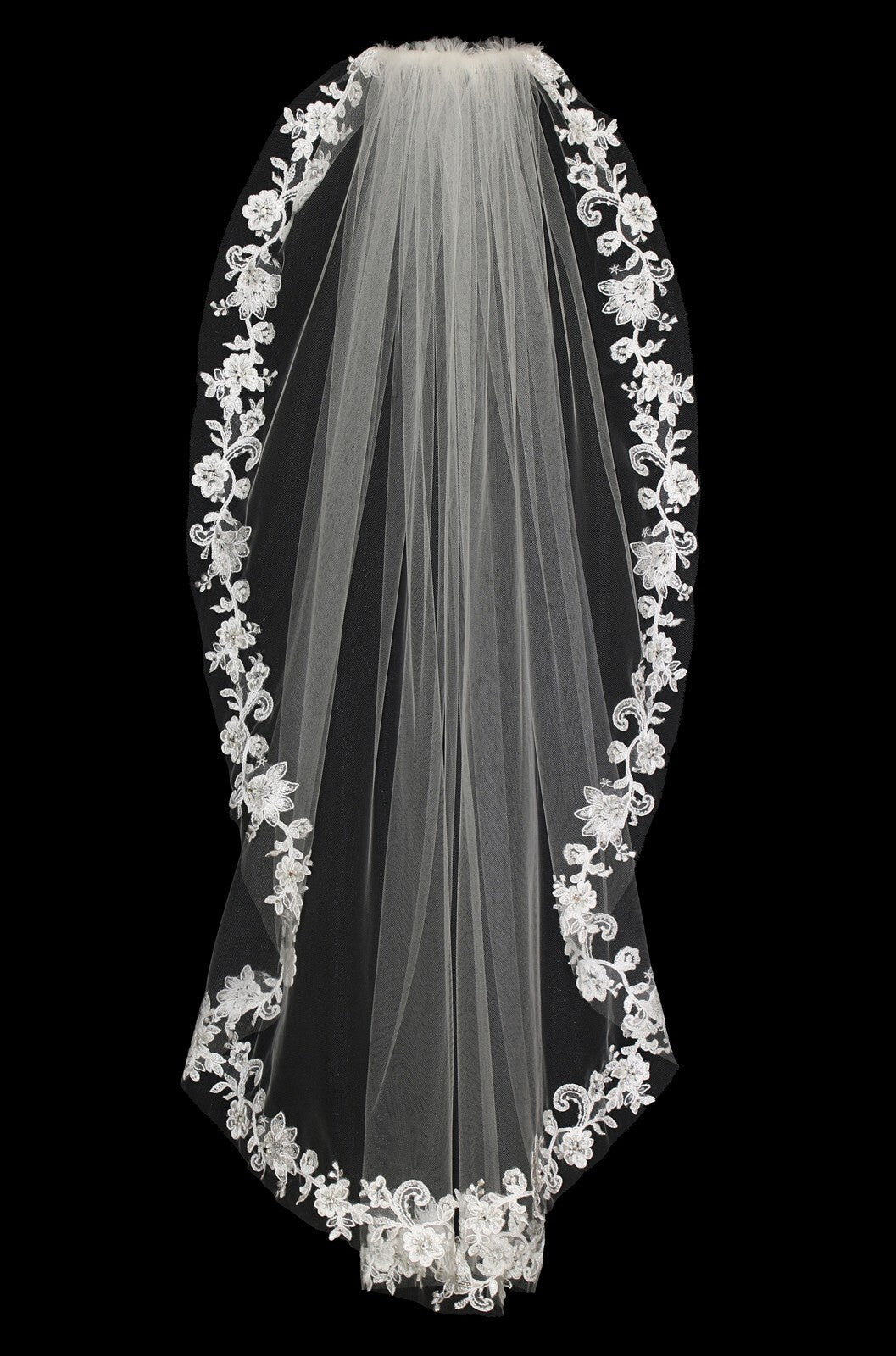 Leana – Beaded crystal and pearl lace communion veil