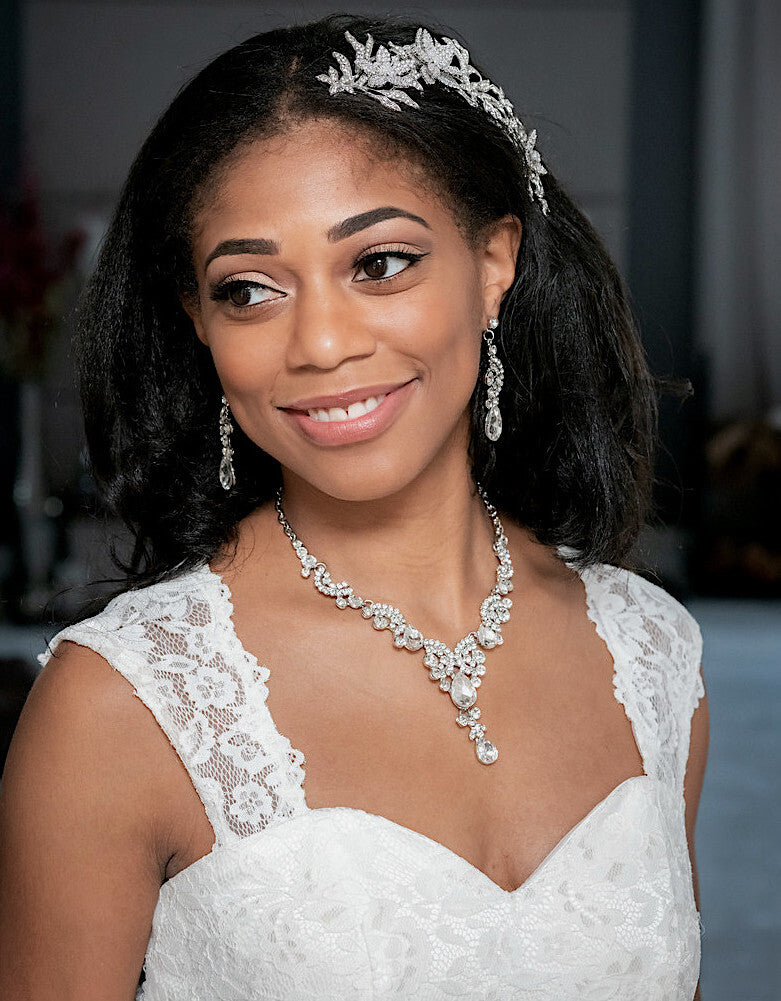 Amoria - Romantic drop bridal necklace set