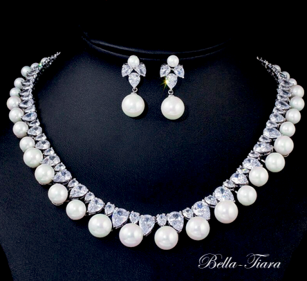 Avena - Timeless pearl bridal necklace set