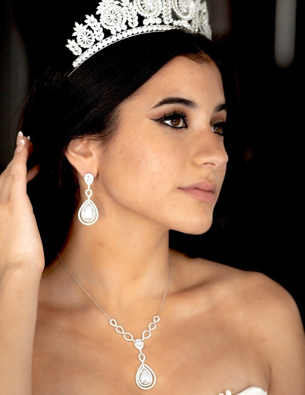 Elegant crystal cubic zirconia wedding necklace set