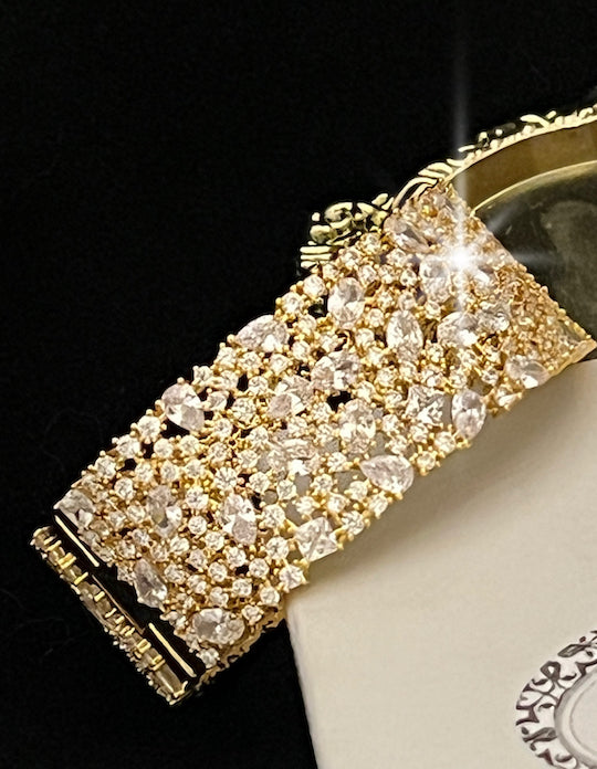 Lauriana - Glamorous Swarovski crystal gold cuff bracelet