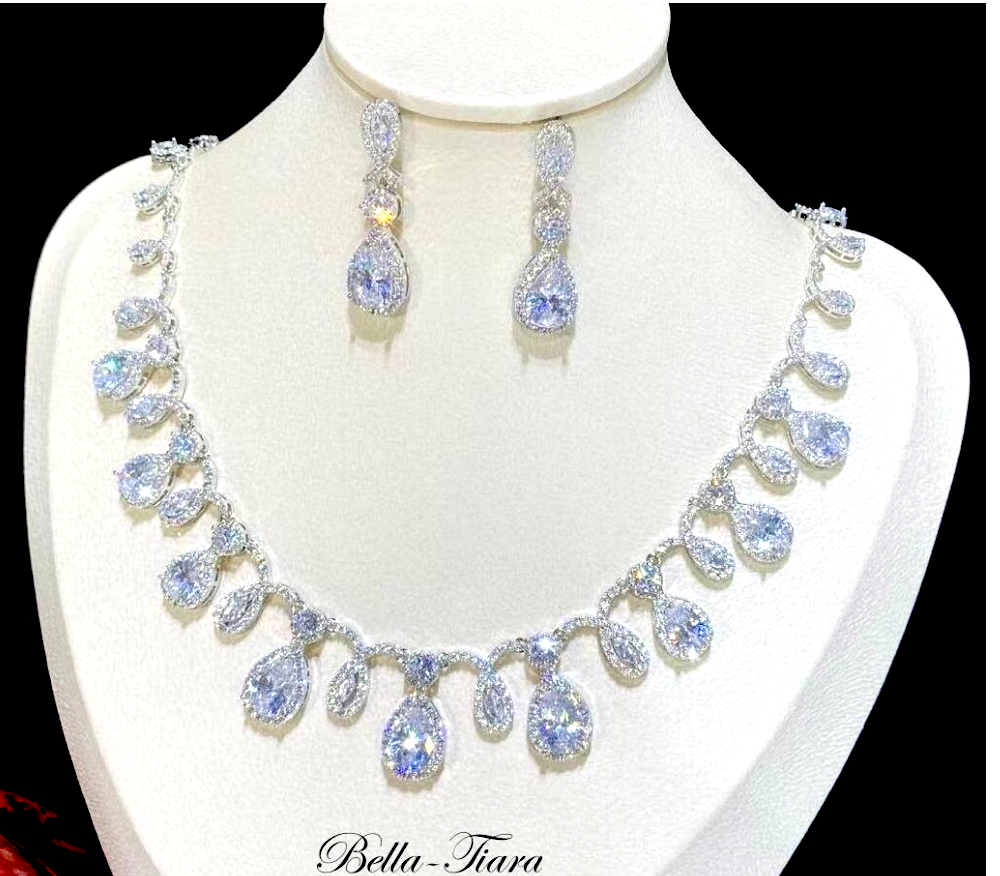 Wedding necklace set
