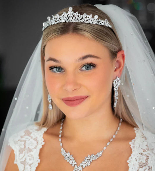 Wedding Headpiece vs. Bride Headpieces: What the Extra $450 Actually Buys You