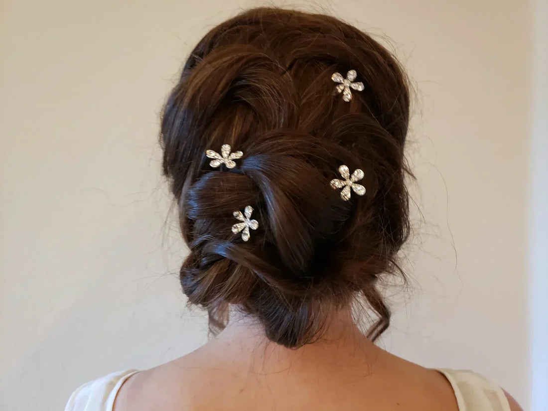 Bridal Hair Pins and Accessories for Bridesmaids: Elegant Details for Every Style