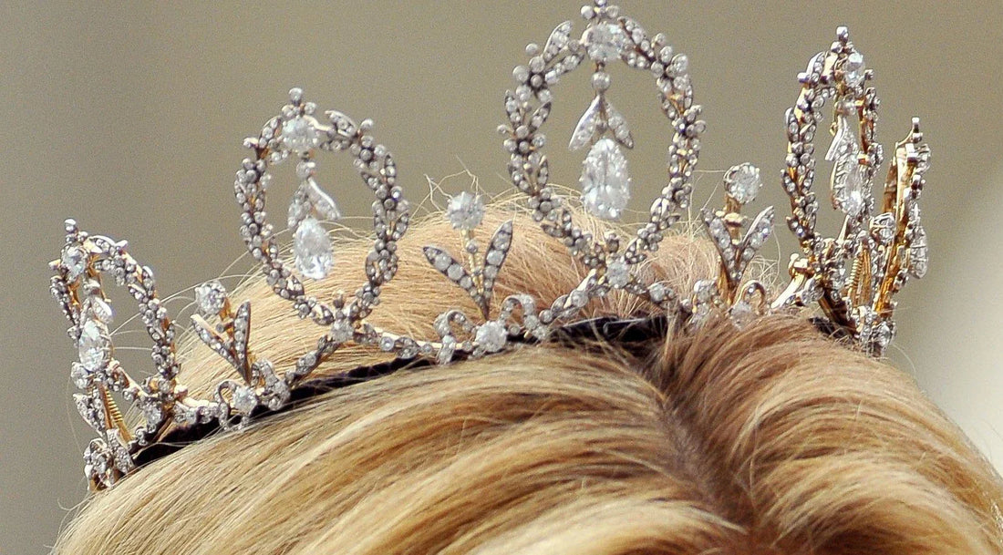 Step-by-Step Tutorial: Secure Your Tiara Without Damaging Hair