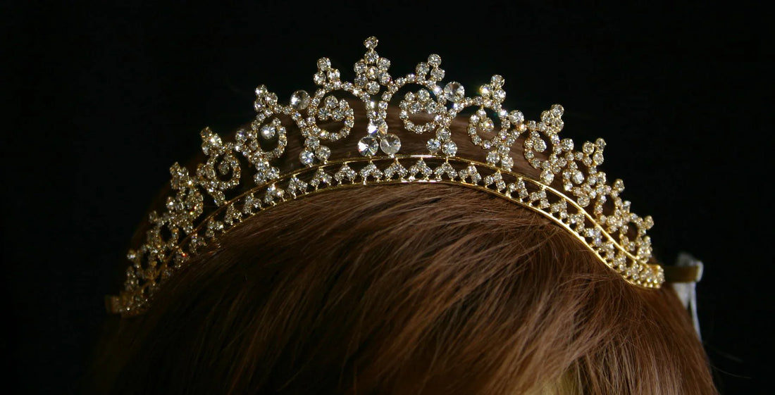 Veil + Tiara Pairing Guide: How to Match Veil and Tiara