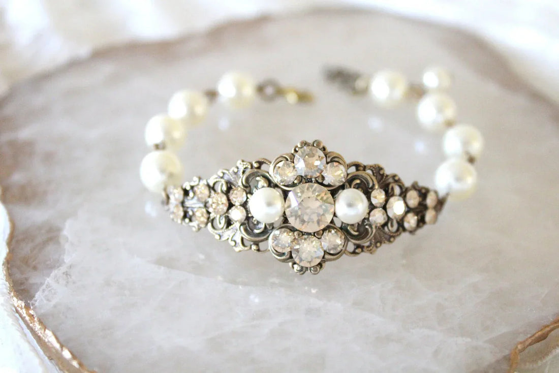 Wedding Bracelets and Pearl Jewelry: Timeless Pieces for Every Bride