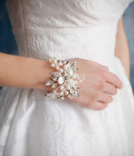Why Pearl Wedding Bracelets Are Timeless and Elegant Choices for Brides