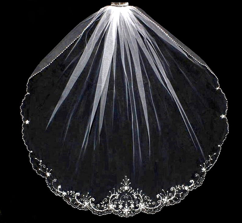Bridal wedding veil