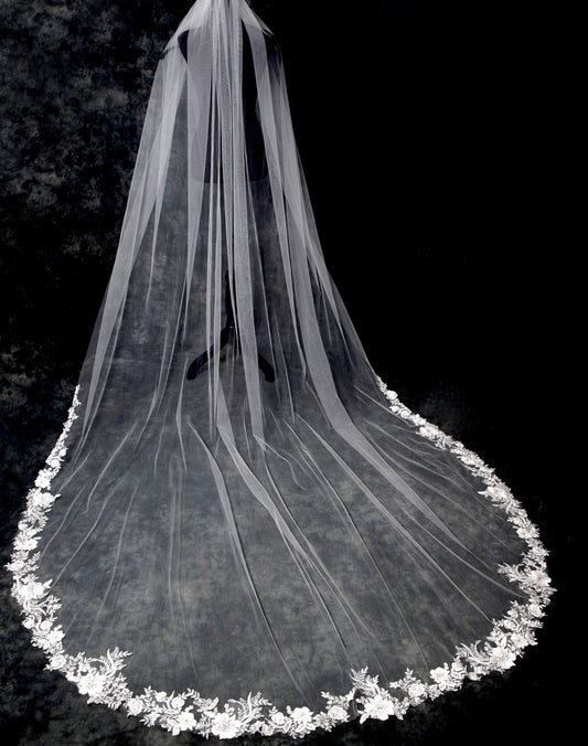 Fiorbello - Italian Floral lace cathedral veil with Free blusher