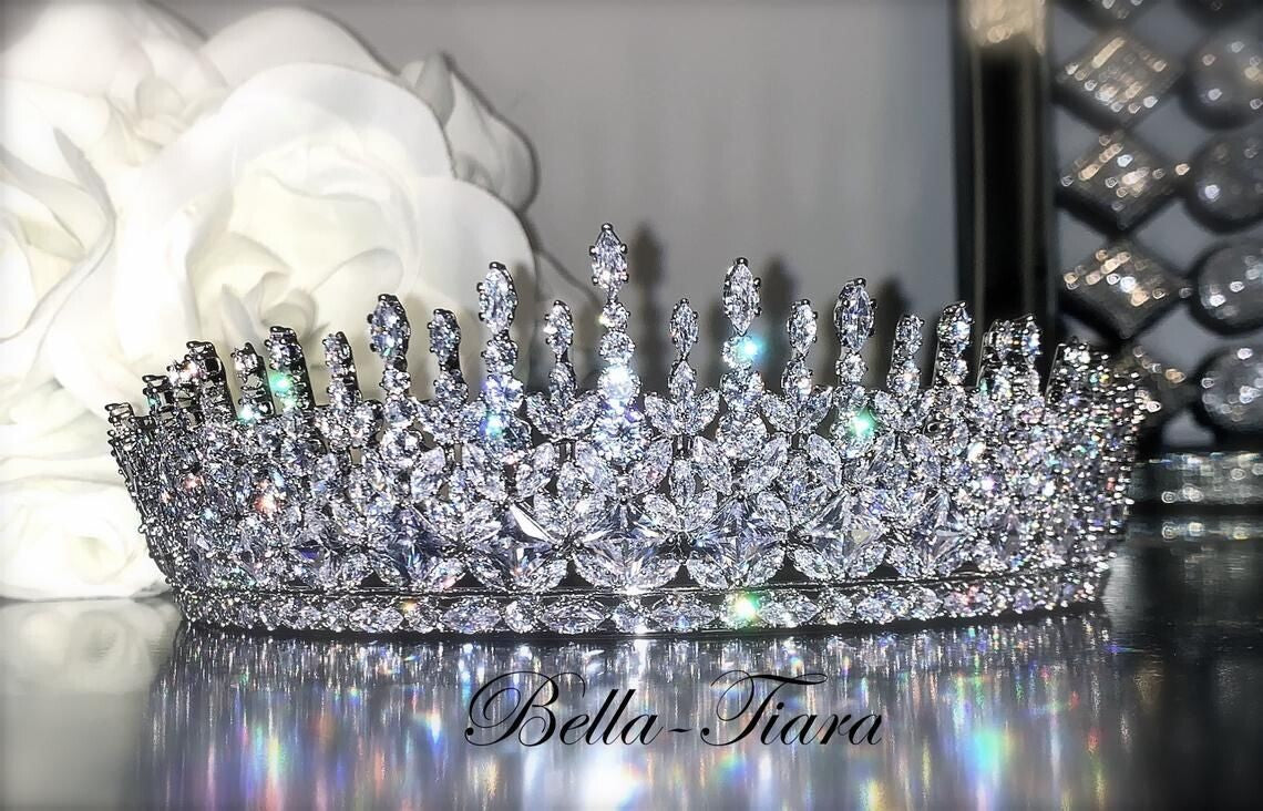 Salina, Exquisite Crystal wedding Tiara