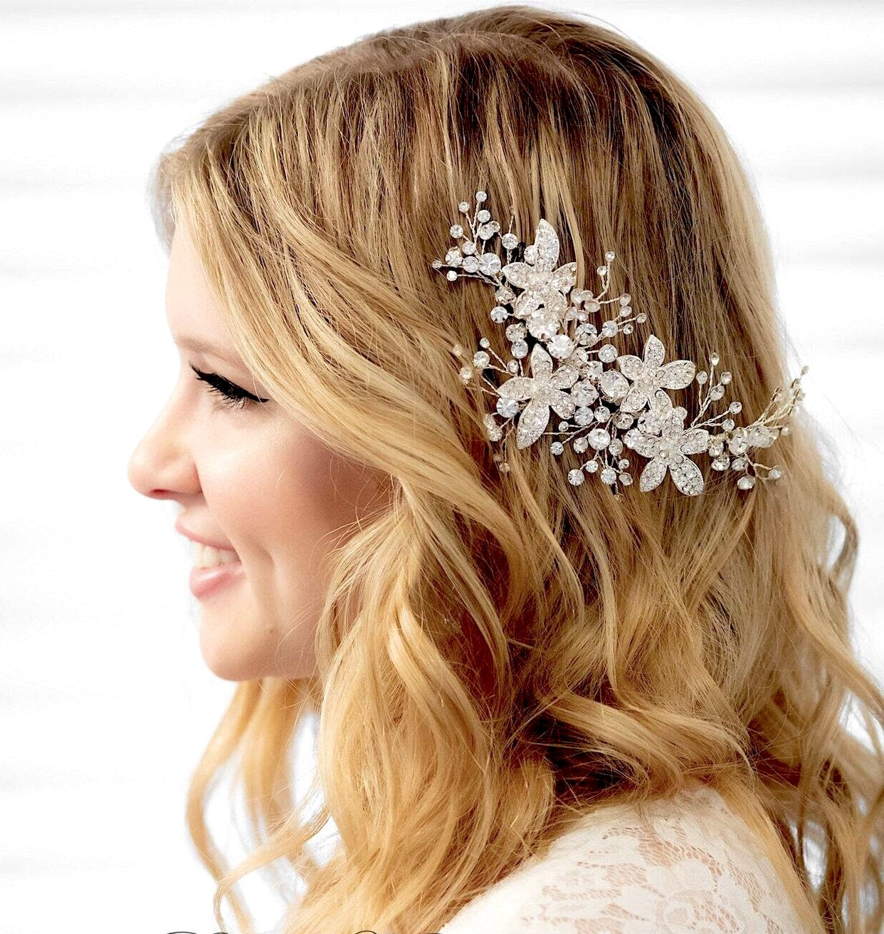 Saralisa - Exquisite Swarovski crystal wedding hair comb