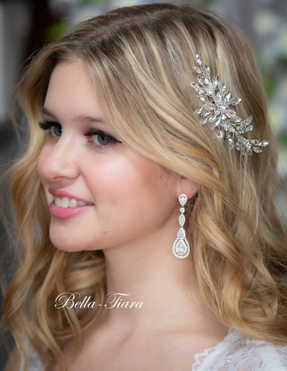 Bellissima - Elegant crystal drop bridal earrings