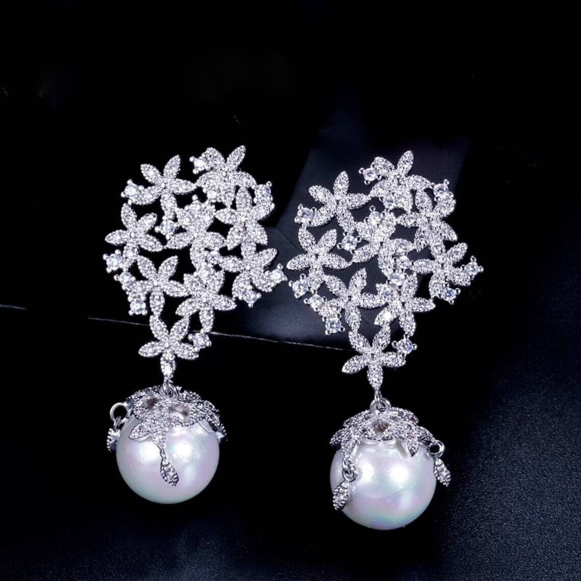 Eve - Vintage inspired bridal pearl earrings