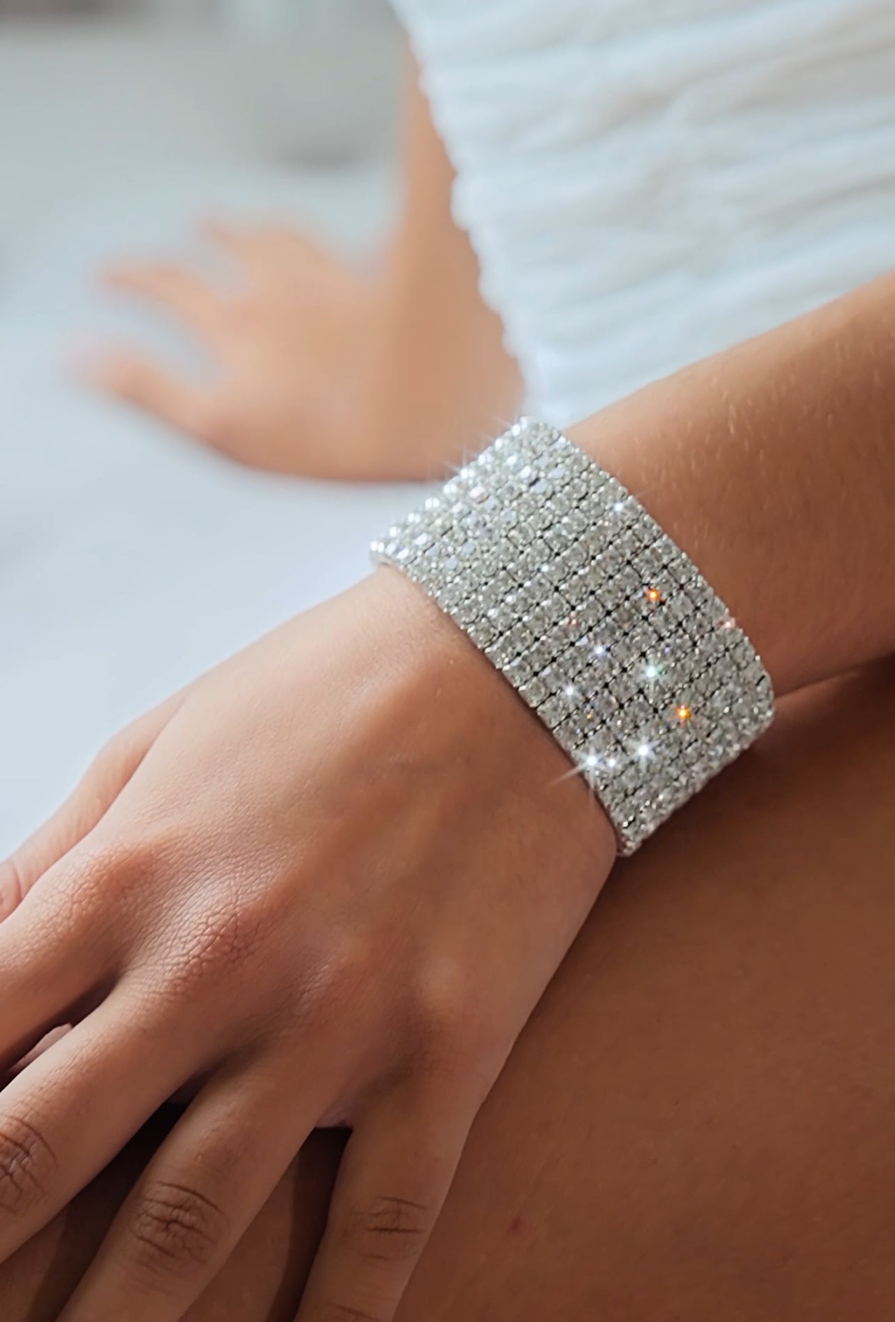 Mercedes - Glamorous stretch rhinestone 10 row bracelet