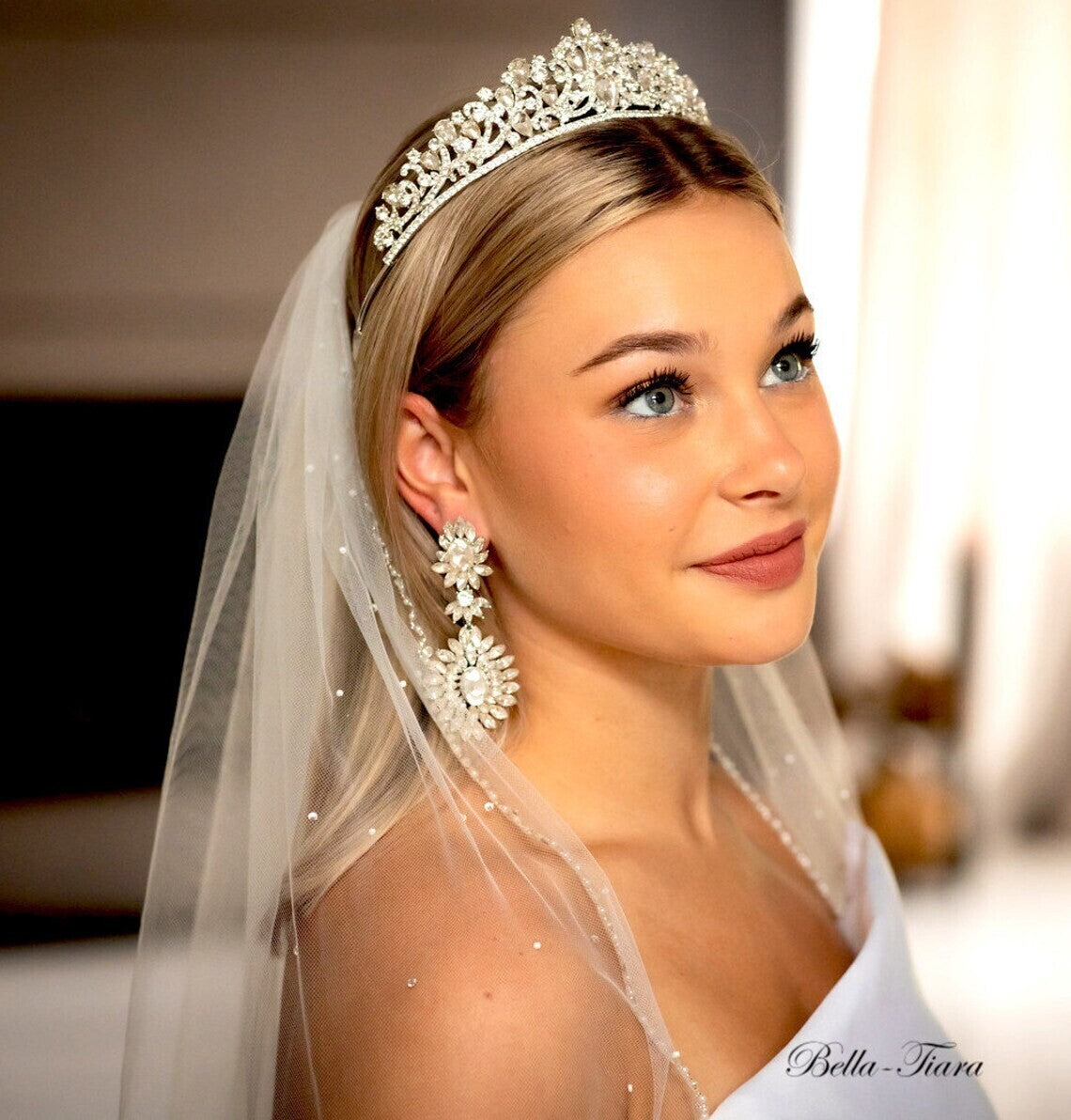 Giana, Beautiful statement drop bridal earrings