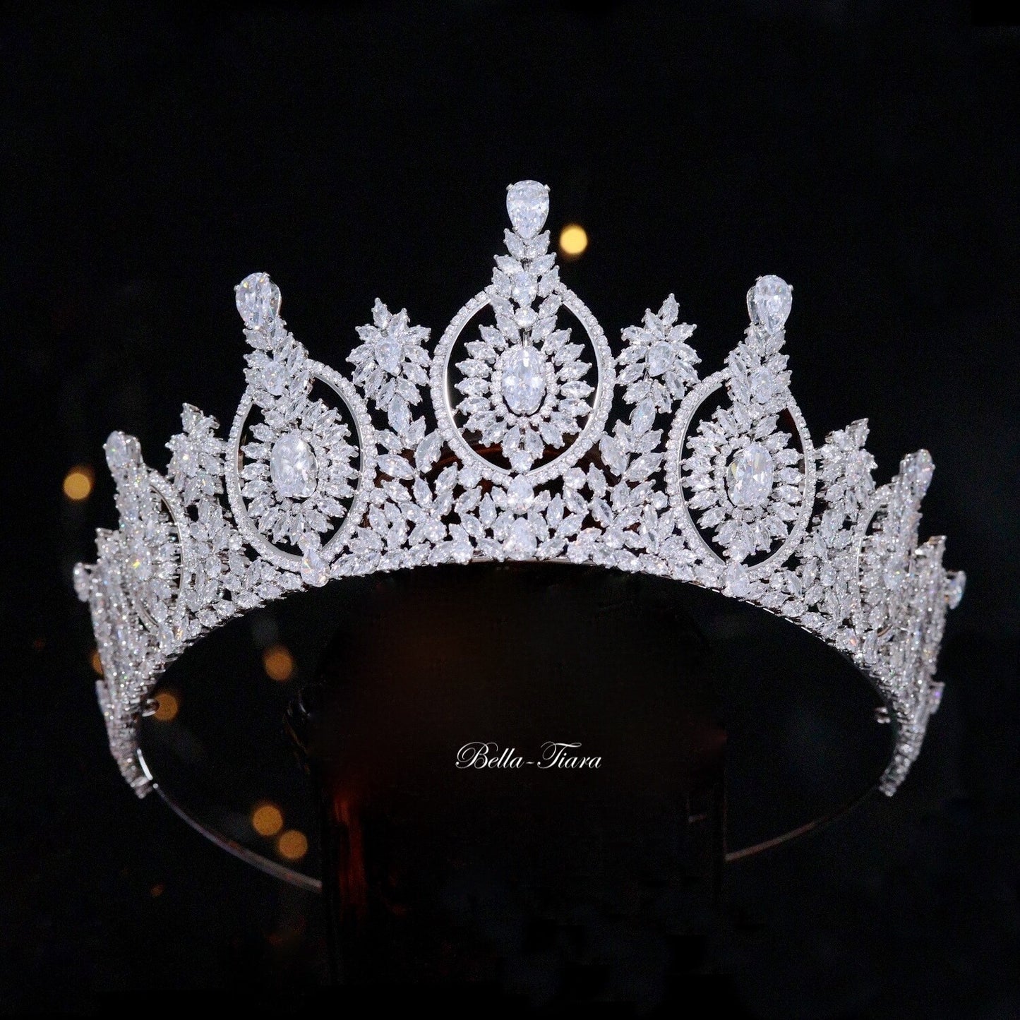 Antonia - Grand royal Crystal wedding Tiara