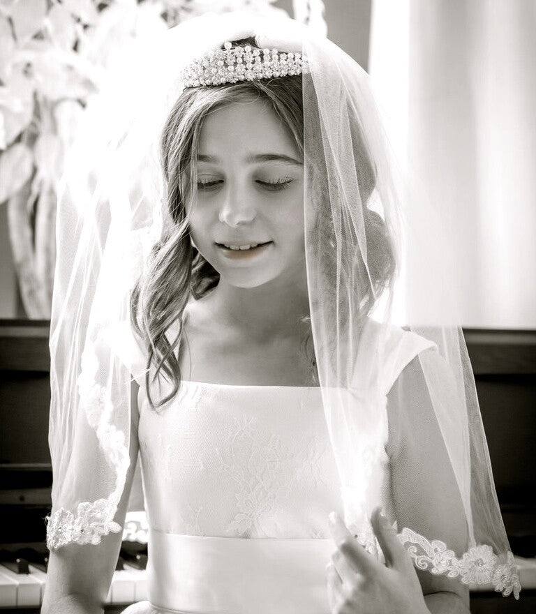 Darianna - Flower lace first communion veil