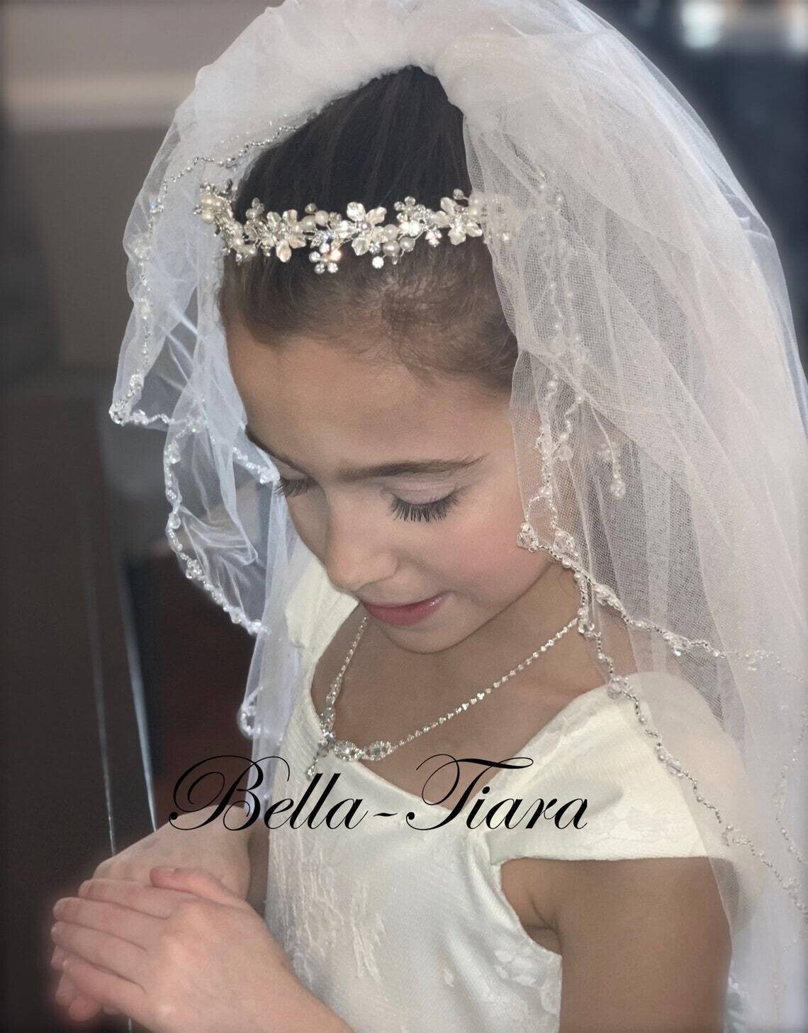 Lorena, Beautiful floral first communion headpiece