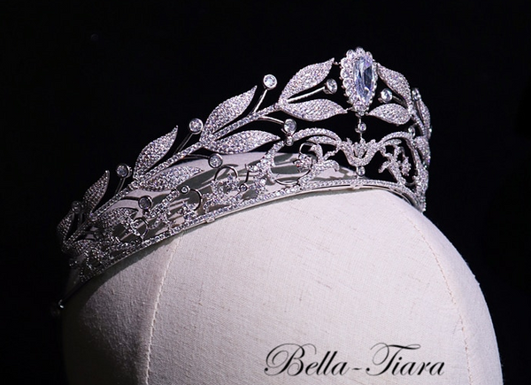 Countess - Silver Crystal Wedding Tiara – Bella-Tiara Countess - Silver Crystal Wedding Tiara – Bella-Tiara
