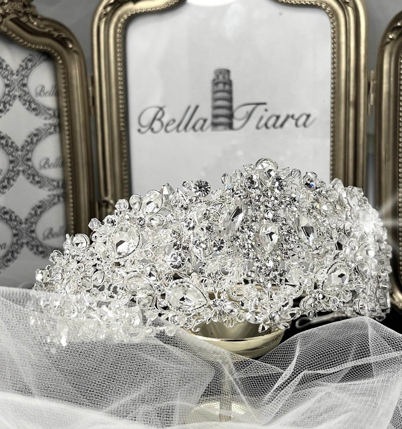 Avery - Captivating wedding Crystal Tiara