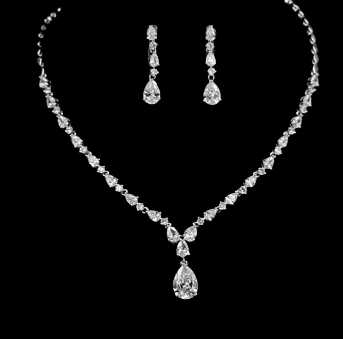 Hannah -  Elegant Cubic Zirconia necklace set