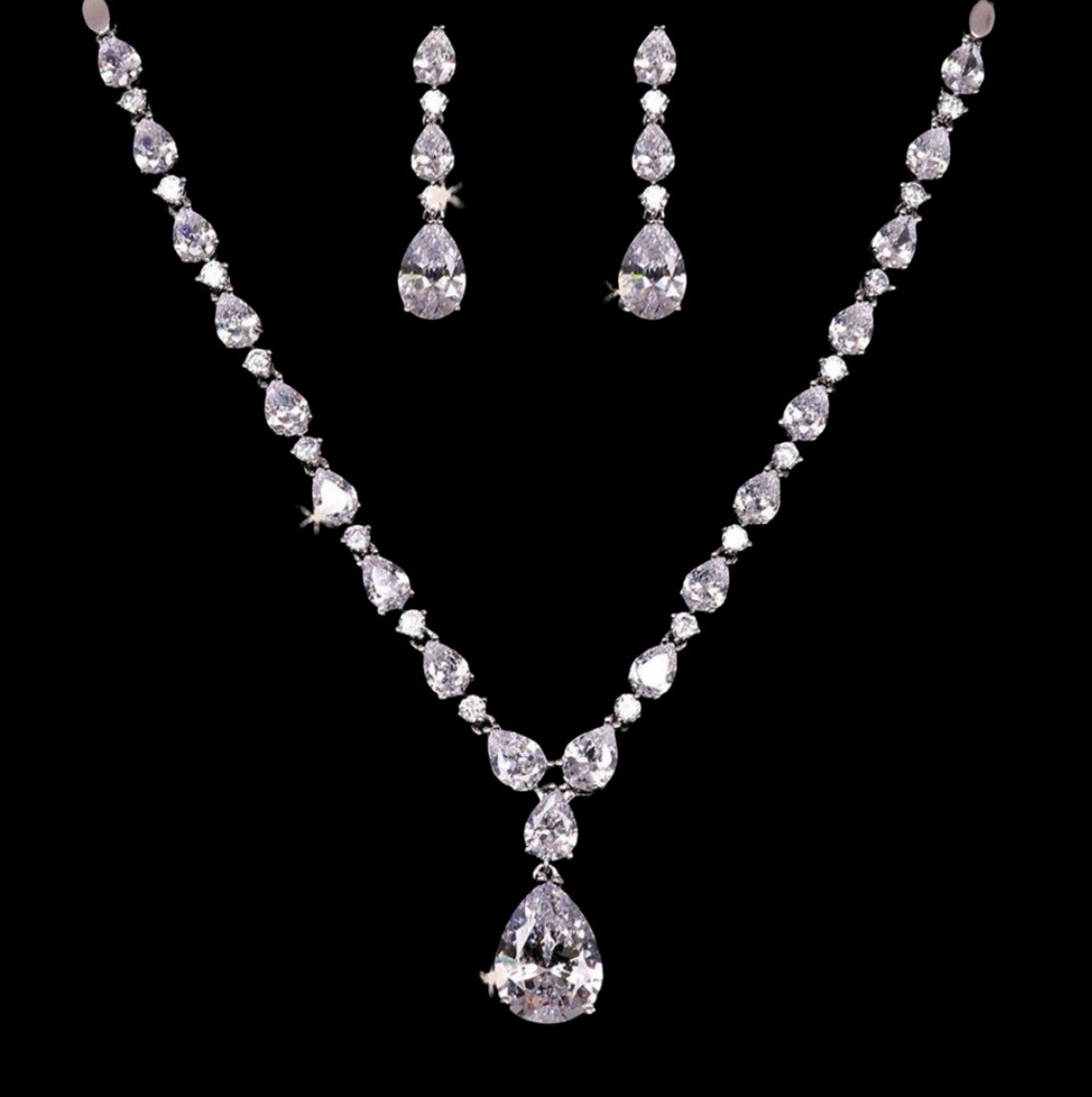 Hannah -  Elegant Cubic Zirconia necklace set