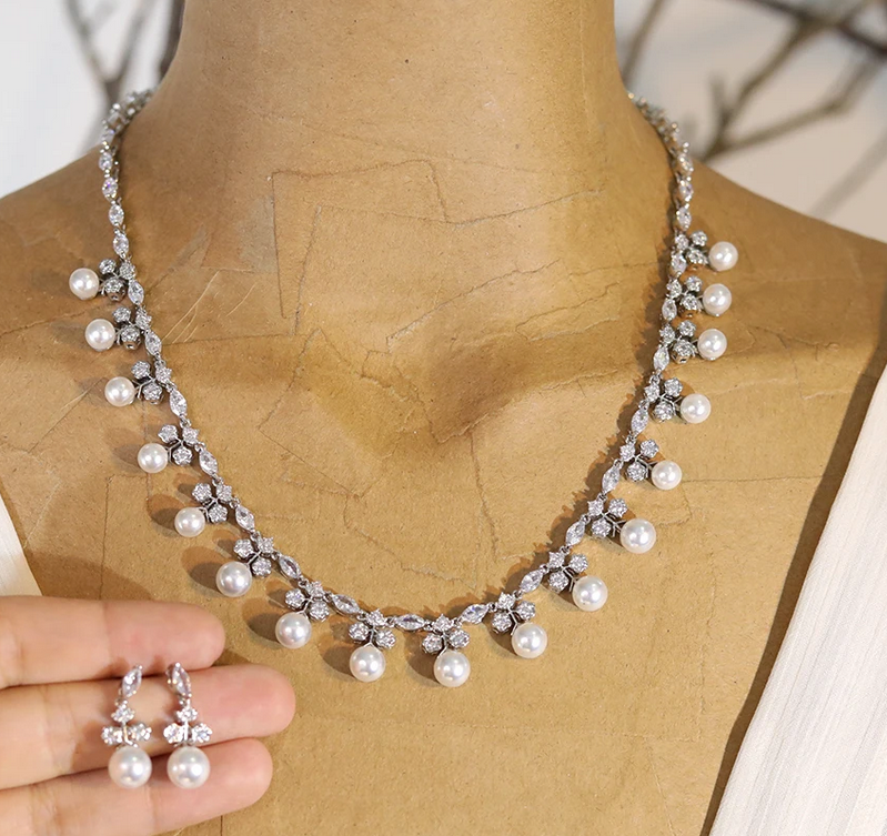 Willow -  Timeless bridal pearl necklace set