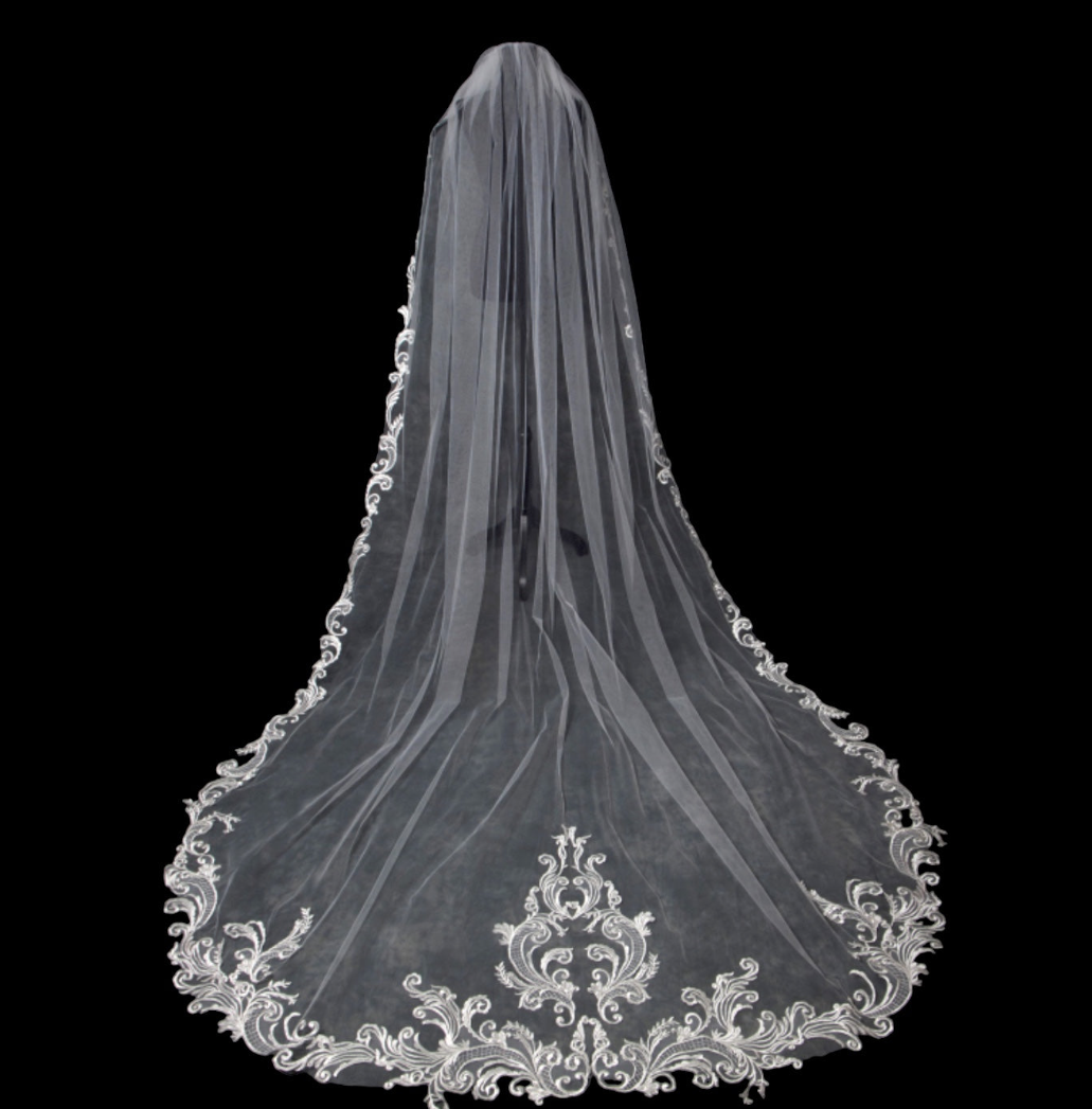 Princess Alba - Regal french lace cathedral wedding veil free blusher