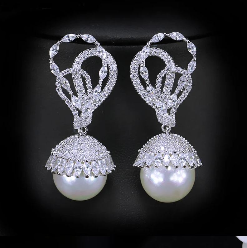 Marcia - Elegant bridal drop pearl earrings