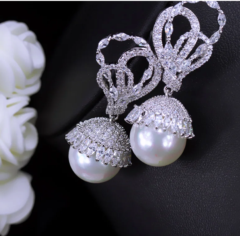 Marcia - Elegant bridal drop pearl earrings