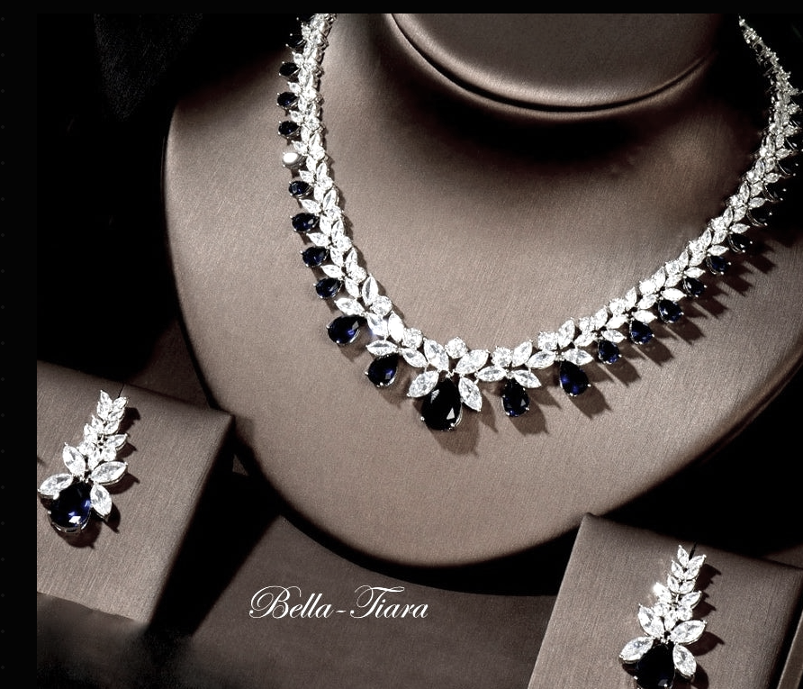 Stellablu - Stunning crystal sapphire blue necklace set