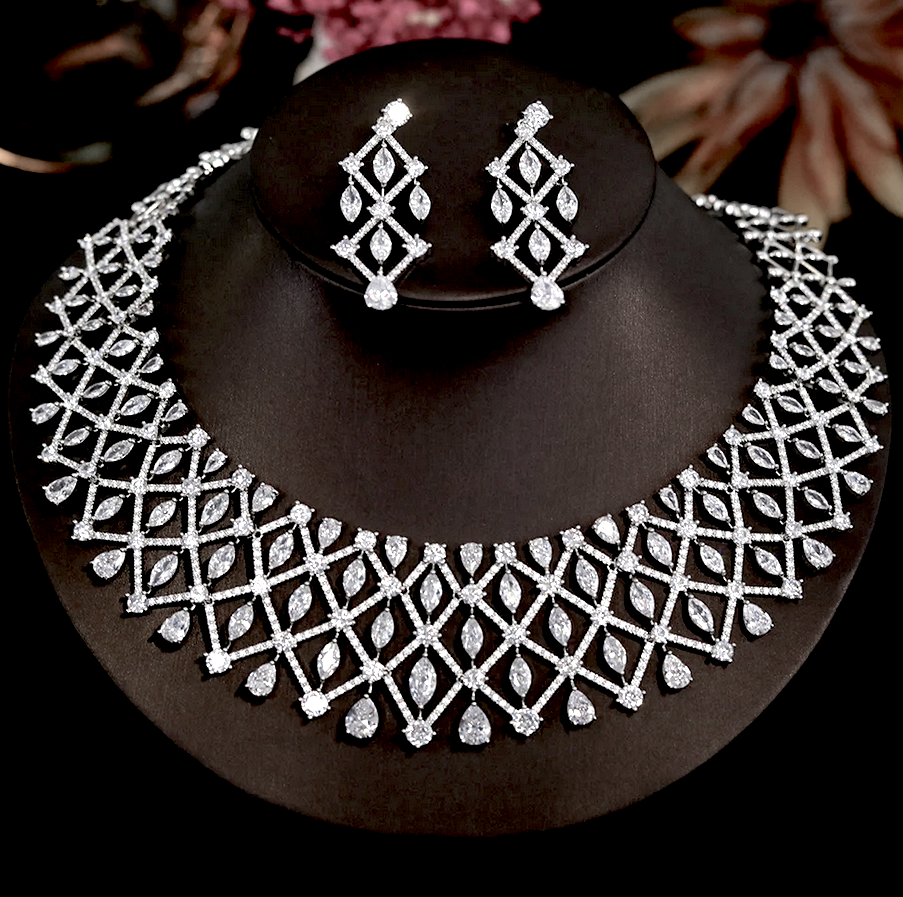 Glamour - Stunning,  bridal simulated diamond crystal necklace set