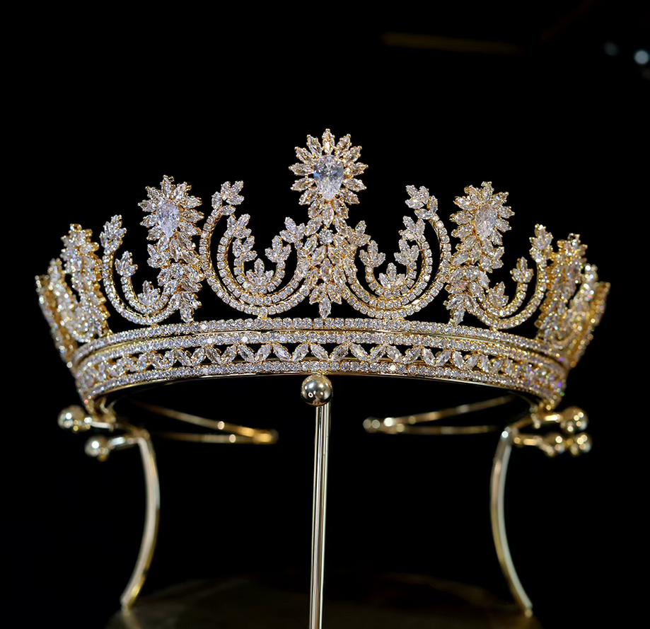 Queen Majesty - Gold Plated Crystal Tiara