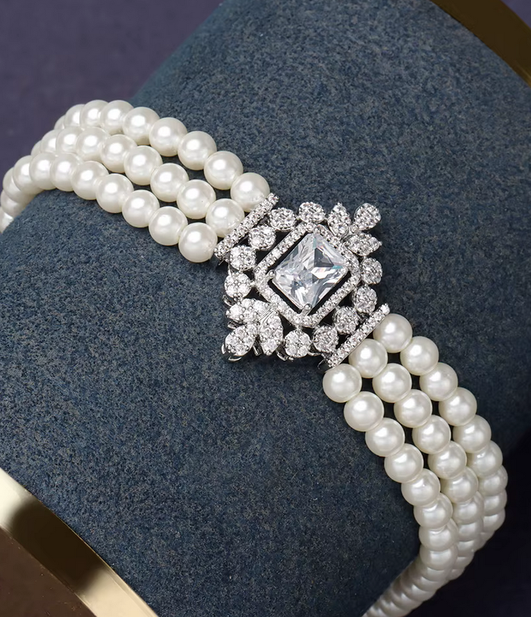 Aphelia - Royal Crystal and pearl bridal necklace set