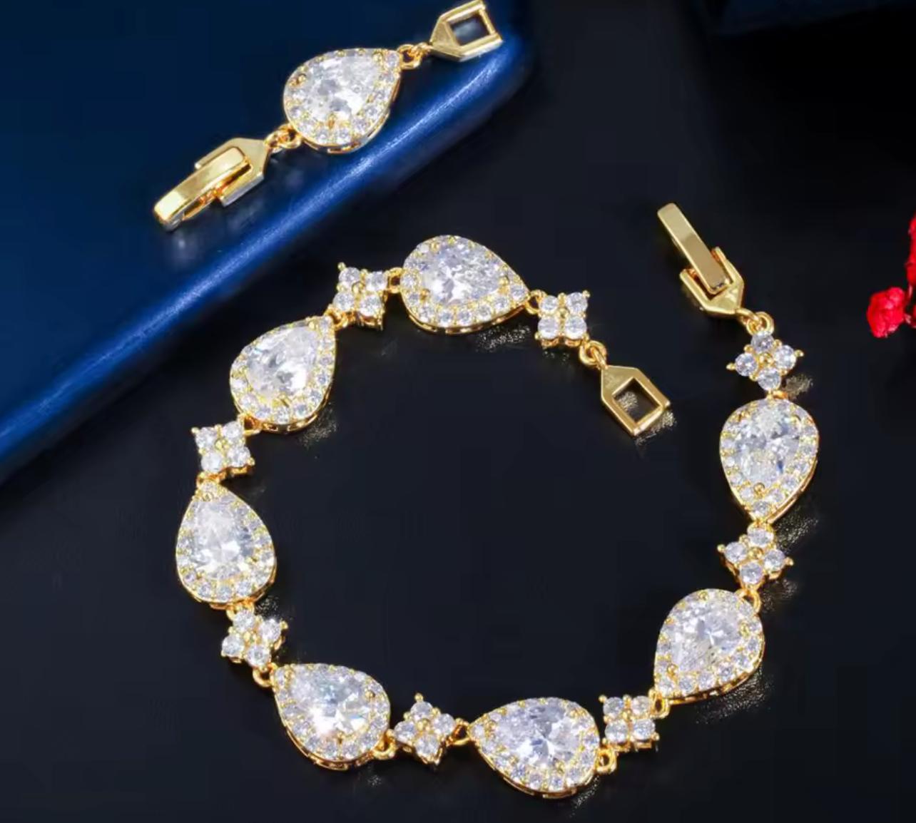 Donnagold - Swarovski crystal gold drop earrings