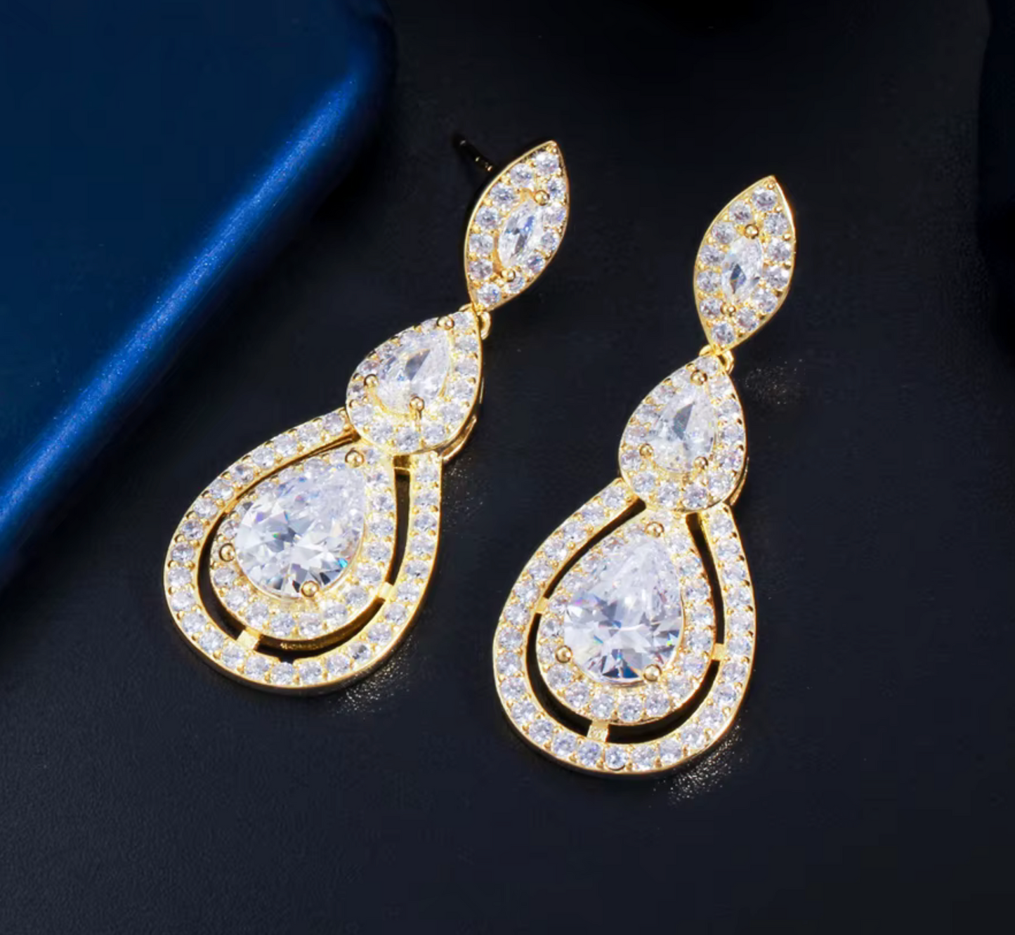 Donnagold - Swarovski crystal gold drop earrings