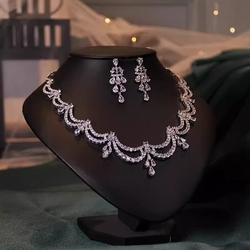 Eloise - Stunning scalloped romantic cz bridal necklace set
